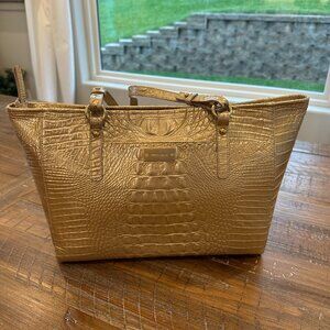 Brahmin Medium Arno Tote – Fizz Glossy Melbourne (Gold Croc Embossed Leather)